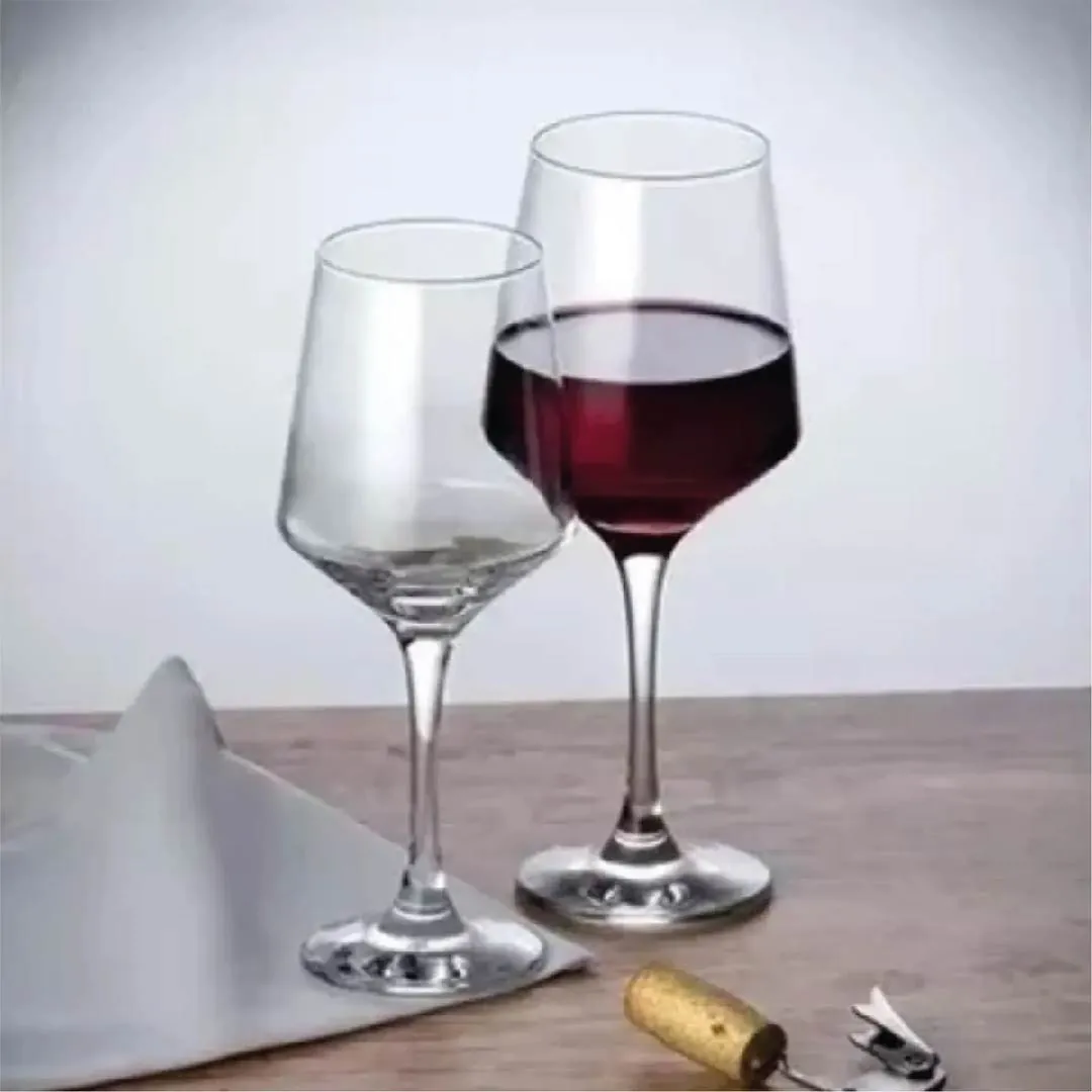 Copa de vino brunello