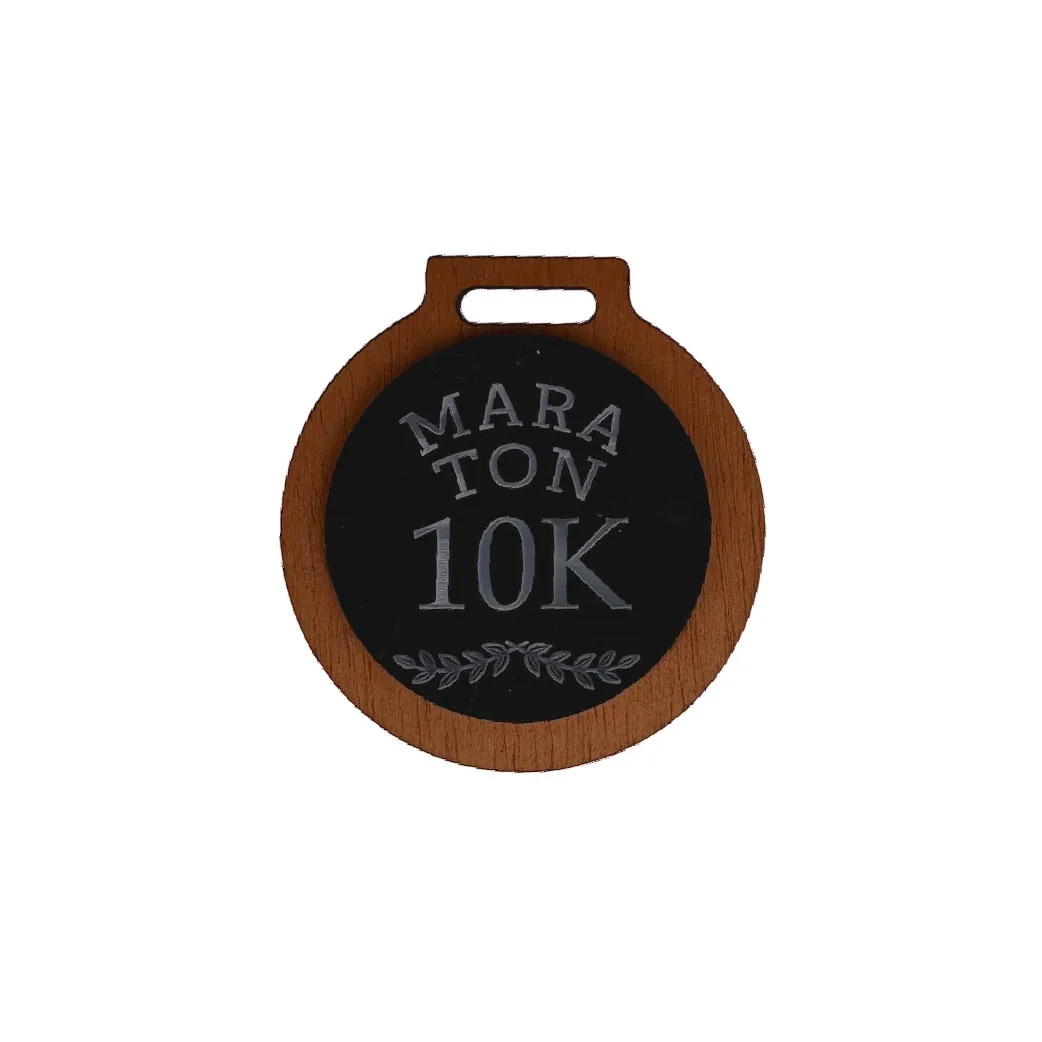 Medalla de madera y acrilico negro o plastico bicapa